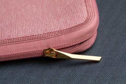 Moshi Pluma - Pokrowiec MacBook Pro 14" (2021) (Carnation Pink)