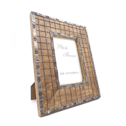 Drewniana ramka na zdjęcia - A-1638; format zdjęcia: 10x15cm