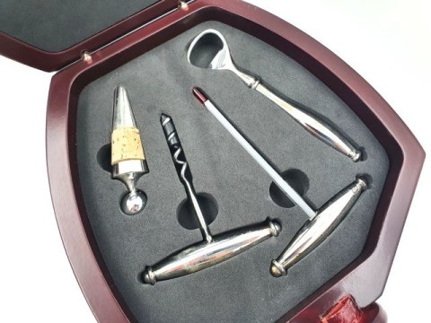 Ekskluzywny 6 - elementowy zestaw do wina w pudełku drewnianym G195