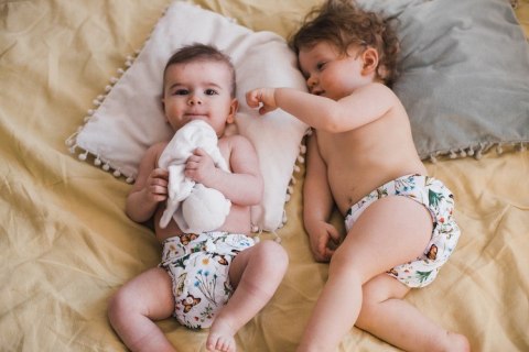 Pieluszka z kieszonką W TRAWIE 5-15kg - rzepy