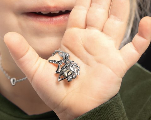 Naszyjnik jednorożec z dwoma perłami