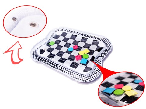 Mata wodna sensoryczna dmuchana dla niemowląt kontrastowa czarno-biała szachownica XXL 65x50 cm