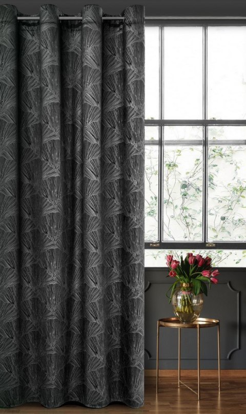 Zasłona 140x250 Goja czarna welurowa liście miłorzębu na przelotkach Pierre Cardin z błyszczącym nadrukiem Eurofirany