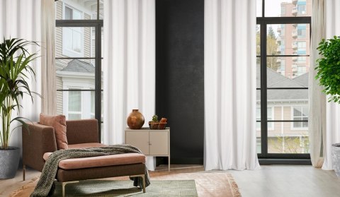 Zasłona 140x250 Lili biała gotowa na przelotkach welurowa z efektownym falującym wytłoczeniem Eurofirany