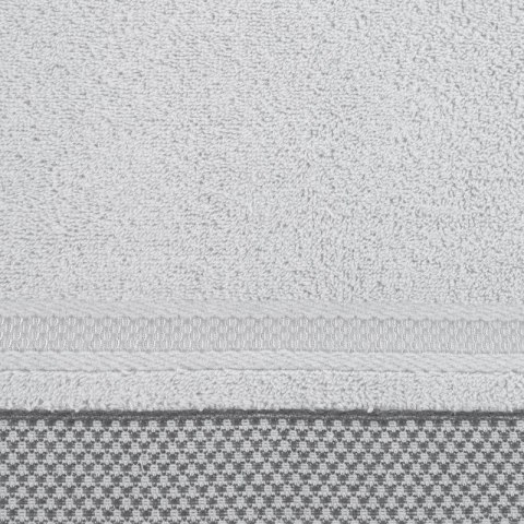 Ręcznik 70x140 Kinga srebrny z ozdobną bordiurą w pasy 485g/m2 frotte Eurofirany