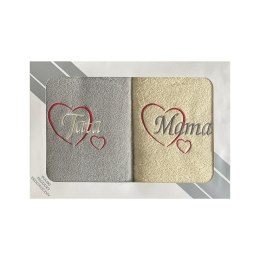 Komplet ręczników w pudełku 2 szt 50x100 Mama Tata kremowy szary jasny serduszka