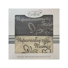 Komplet ręczników w pudełku 2 szt 50x100 Wspaniałej Mamie Wspaniałemu Tacie kremowy szary jasny serduszka motylki
