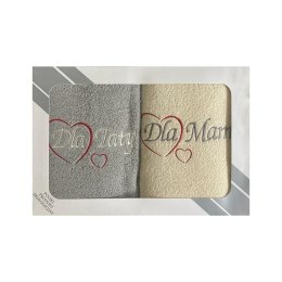 Komplet ręczników w pudełku 2 szt 70x140 Dla Mamy Dla Taty kremowy szary jasny serduszka