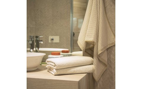 Ręcznik Lahti 70x140 beżowy zygzak 500 g/m2 Zwoltex 23