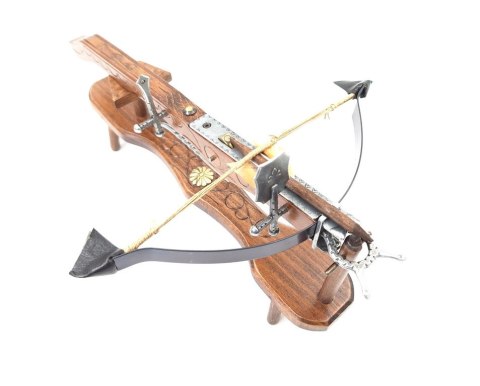 Model kuszy na stojaku - CAV