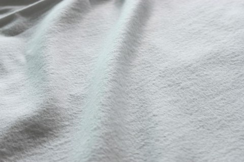 Prześcieradło flanelowe bez gumki 160x200 szare