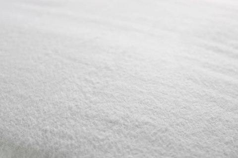 Prześcieradło flanelowe bez gumki 220x200 białe