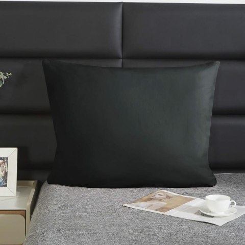 Poszewka satynowa 70x80 czarna jednobarwna I24