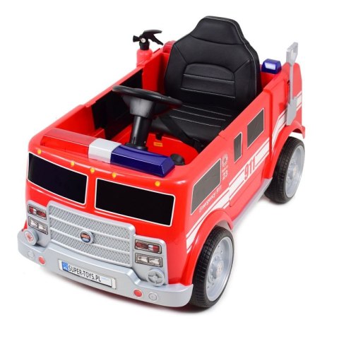 STRAŻ POŻARNA NA AKUMULATOR Z GAŚNICĄ I KOGUTAMI/P17