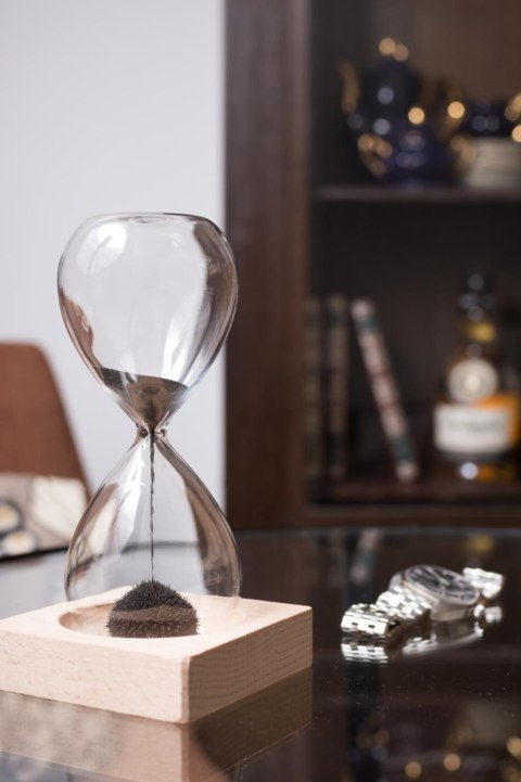 Magnetyczna klepsydra