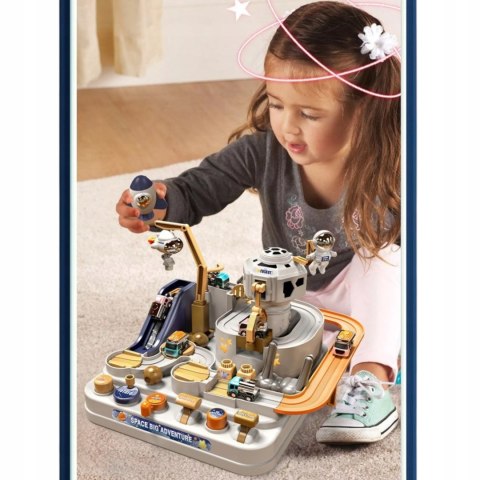 Interaktywny tor przeszkód samochodowy zjeżdżalnia 3 auta astronauta 555-1