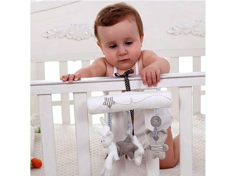 Urocza miękka zawieszka do wózka łóżeczka grzechotka melodyjka ZA5714