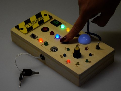 Drewniana TABLICA manipulacyjna Montessori - elektryczne diody LED ZA5944