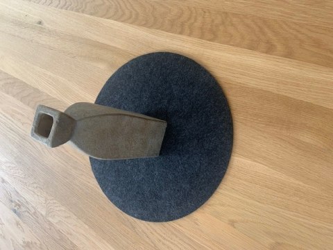 Podkładka filcowa na stół Koło fi 38cm - antracytowa, dekoracyjna, odporna na ciepło, Bertoni