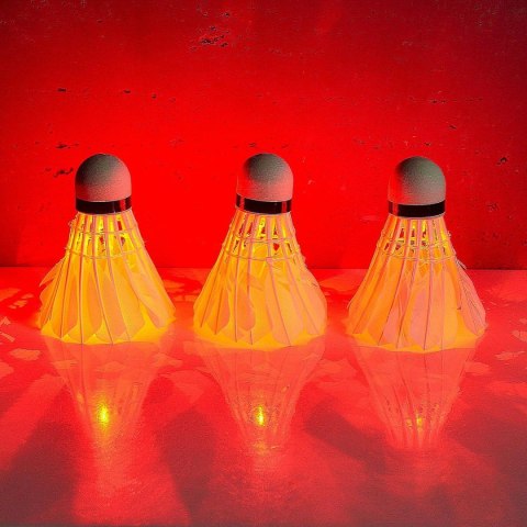 LOTKA BADMINTON Z PIÓR 3 SZT LED ENERO