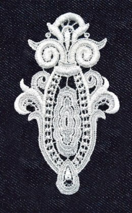 Naprasow. Koronkowa Medalion